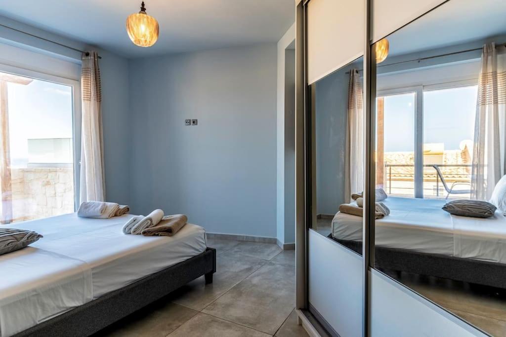Zefyros Suite , Seafront Retreat ! Pánormos Dış mekan fotoğraf