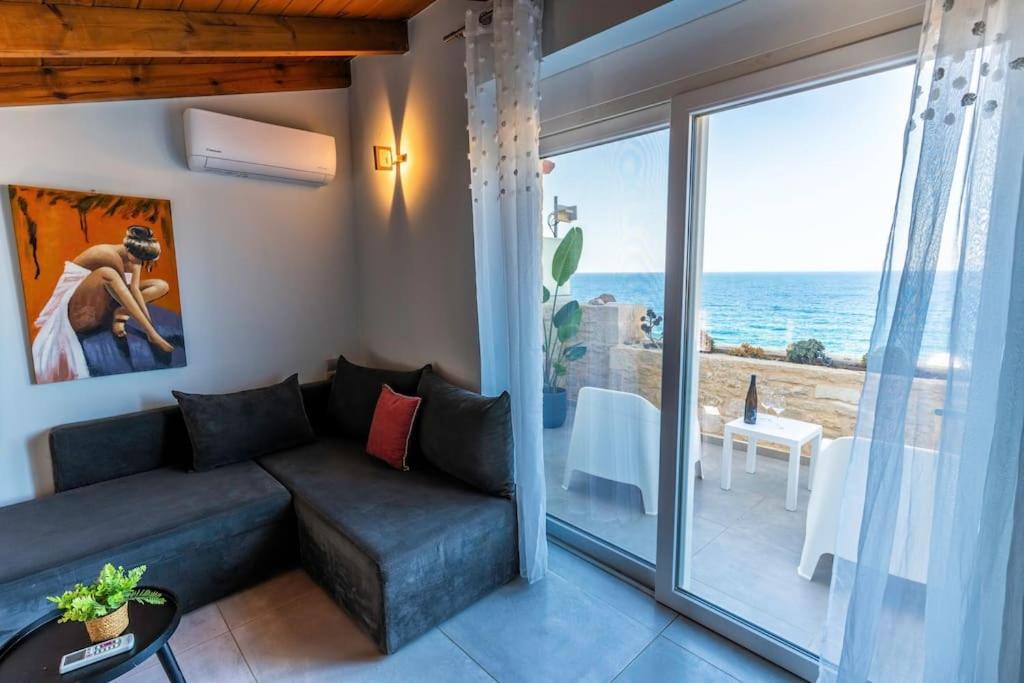 Zefyros Suite , Seafront Retreat ! Pánormos Dış mekan fotoğraf